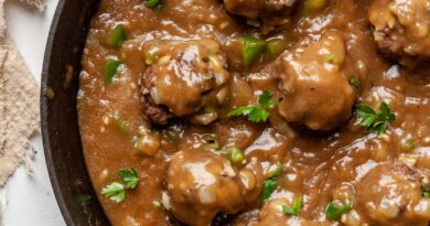 Meatballs with Gravy ⋆ 100 Days of Real Food