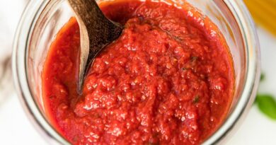Marinara Sauce (Quick and Easy)